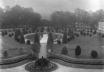 Zámek v Rájci ve starých fotografiích, letní historická výstava 2023